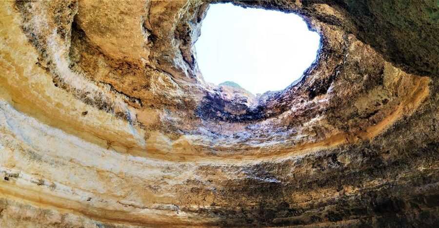 From Vilamoura: 2.5-Hour Benagil Cave and Dolphins Boat Tour - Benagil Sea Cave: Getting the Money Shot, Safely