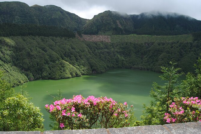 Full-Day Sete Cidades Crater Lake and Fire Crater Lake Private Tour - Caldeira Velha environmental interpretation center and thermal baths