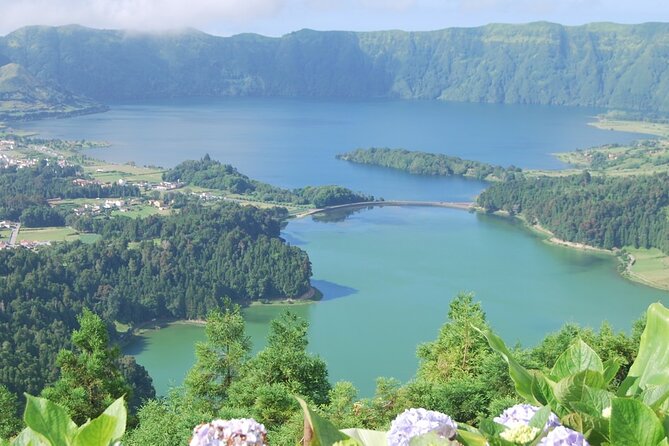 Full-Day Sete Cidades & Lagoa do Fogo Tour With Lunch (West Tour) - Morning Start at Pico do Carvão, Then Into Sete Cidades Country