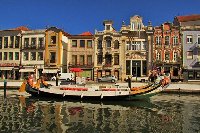 Full Day Tour from Porto to Coimbra and Aveiro with River Cruise - Aveiro canal cruise on a moliceiro boat: what to expect in 1 hour