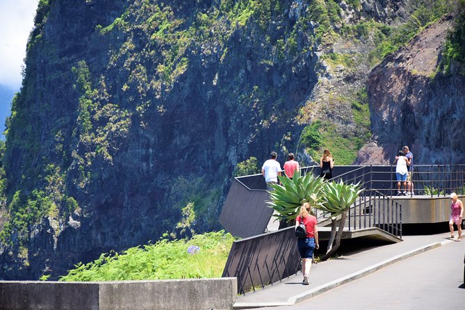 Full Day Tour of Madeira West - Câmara de Lobos: colorful boats, Churchill vibes, and poncha fuel