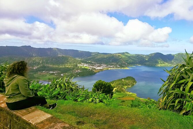 Full Day Tour Sete Cidades & Lagoa do Fogo with Lunch - Caldeira Velha and the thermal pools reality check