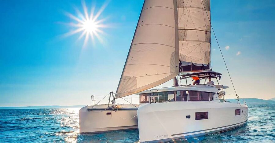 Funchal Bay: Dolphin & Whale Watch Luxury Catamaran Cruise - Atlantic Pearl check-in at Marina Nova do Funchal, Cais 8