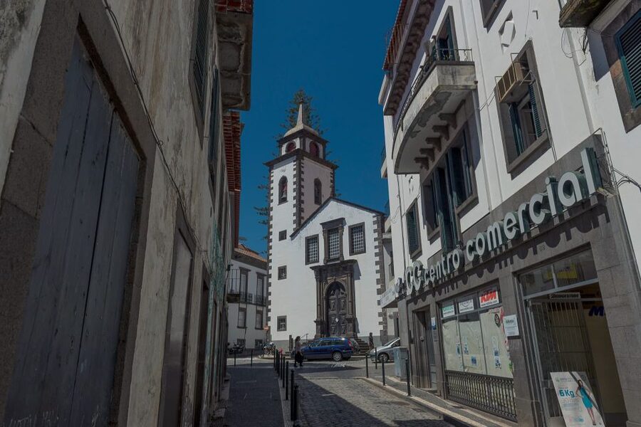 Funchal: City Highlights Tuk-Tuk Tour - Quinta Vigia and the New Lido District: Old Power Meets New