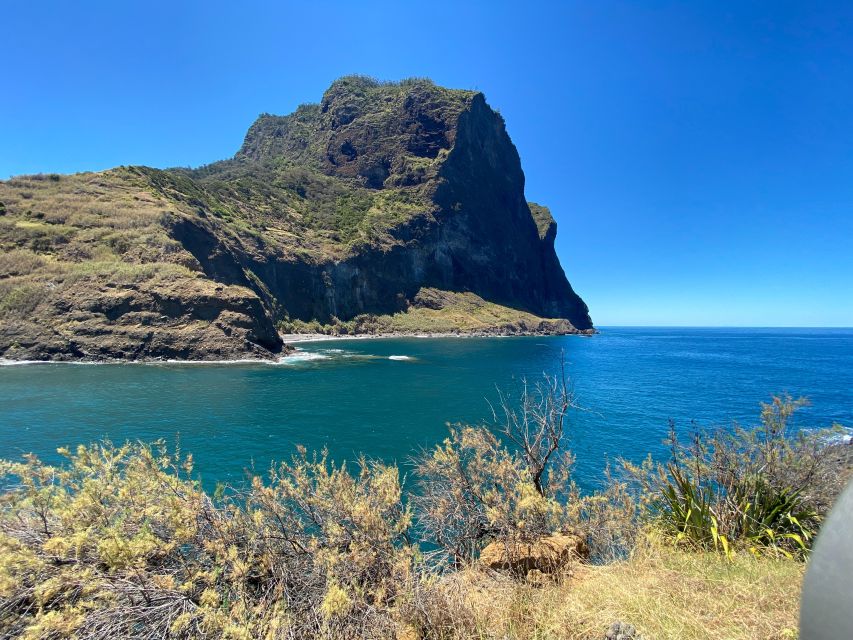 Funchal: East Madeira Island Guided Tour & Laurissilva Walk - Faial’s Guindaste viewpoint: the northeast coastline in one frame
