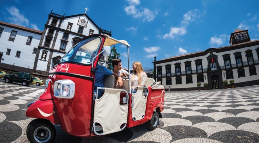 Funchal: Guided Old Town Tuk Tuk Tour and Botanical Gardens - Key highlights