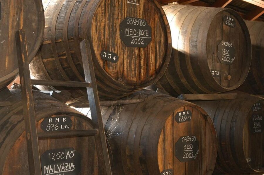 Funchal: H.M. Borges Winery Guided Tour with Wine Tasting - H.M.Borges in Funchal: a family winery built for sharing