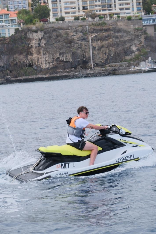 Funchal: Jet Ski Circuit - Before You Go: What the Team Does With You