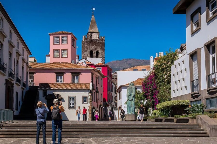 Funchal: Old Town Walking Tour - Ending at the Jesuits’ Church and back to the College
