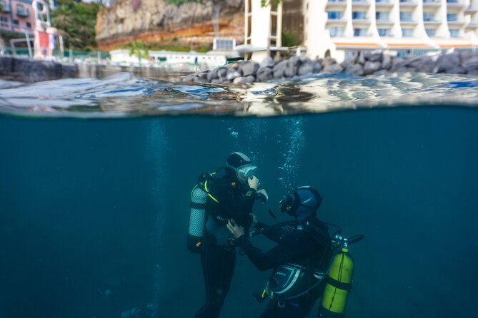 Funchal: Scuba Diving Experience for Beginners - The practice pool, where breathing and floating become normal