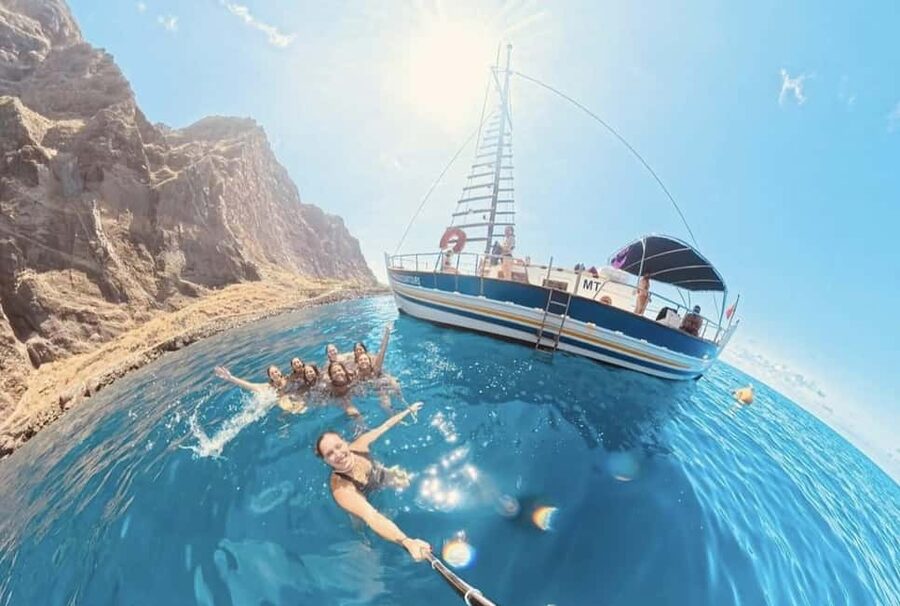 Funchal: Sunset Tour on Traditional Madeiran Boat w/ Drinks - Who This Boat Tour Fits Best in Madeira
