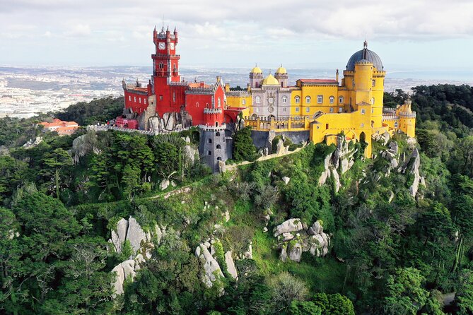 Guided Tour to Sintra, Pena, Regaleira, Cabo da Roca and Cascais - Colares lunch stop: how to eat without wrecking the schedule