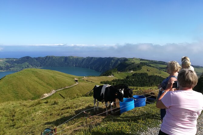 Half Day 4x4 Private tour from Ponta Delgada Azores - Lagoa do Fogo and Caldeira Velha: Hot Water, Swimming Potential, and Waterfalls