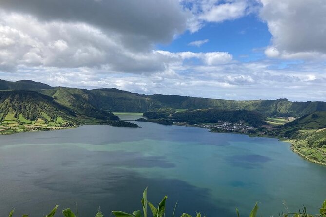 Half-Day 4x4 Tour to Lagoa das Sete Cidades - Stops on the Rim: Pico da Cruz and the First Big Lake Reveal