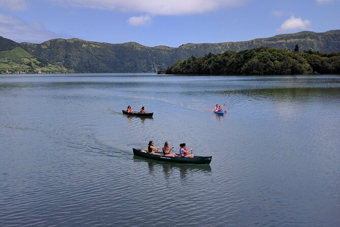 Half Day Guided Tour of Sete Cidades from Ponta Delgada - Group size, walking expectations, and who will feel most comfortable