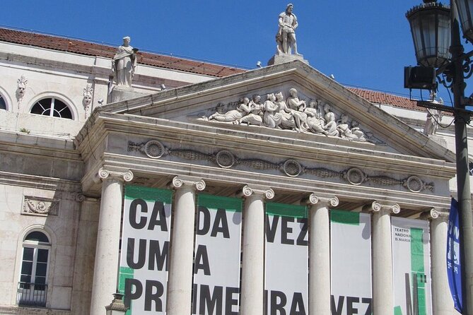 Half Day Historical Walking Tour about the Slave Trade in Lisbon - Largo do Carmo: The 25th of April and the End of the Colonial Empire