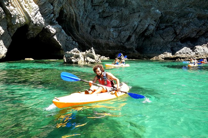 Half-Day Kayak Tour in Sesimbra - Paddling in Parque Natural da Arrábida: caves, coves, and wildlife moments