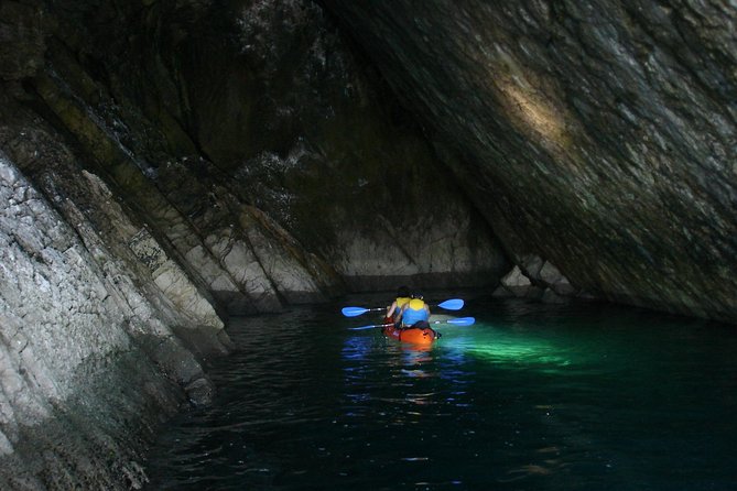 Half-Day Kayak Tour in Sesimbra - What the itinerary feels like in real time