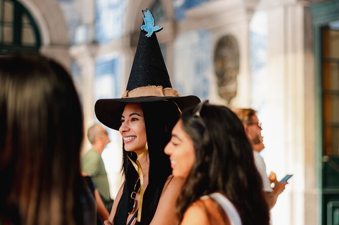 Harry Potter and the City of Porto Guided Tour - Stop 1: São Bento Railway Station, hero journeys in tiles and light
