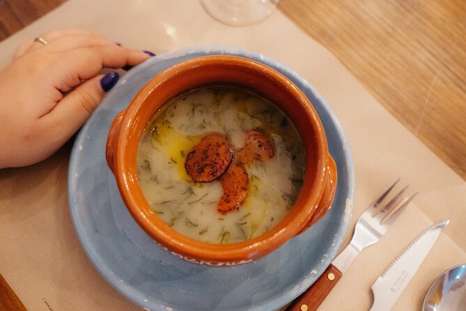 Heart of Lisbon Food Tour: Baixa, Chiado & Bairro Alto - Starting at Miradouro de São Pedro de Alcântara, then learning the city from below