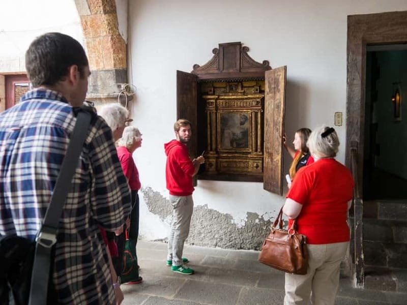 Hidden Funchal: Stories & Secrets Tour - Small-group pacing, route comfort, and who it suits