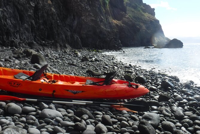 Kayak and Snorkeling Tour in Underwater Nature Reserve Garajau - Getting there and meeting at Lokoloko Hotel Galosol