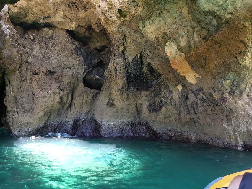 Lagos: Boat Cruise to Ponta da Piedade - Recommended packing list for the 75-minute cruise