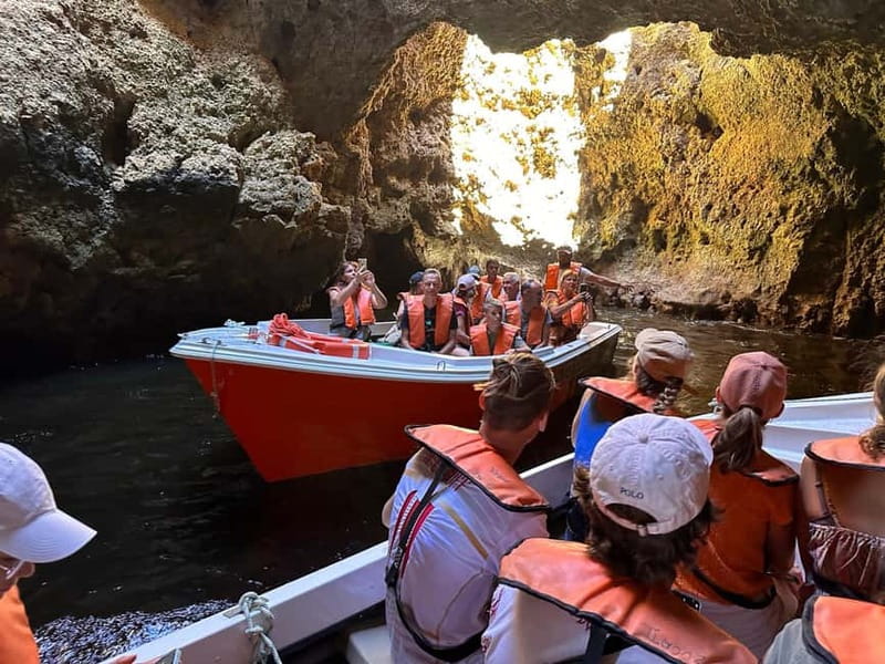 Lagos: Ponta da Piedade Caves Boat Tour - How the guide stories make the scenery stick