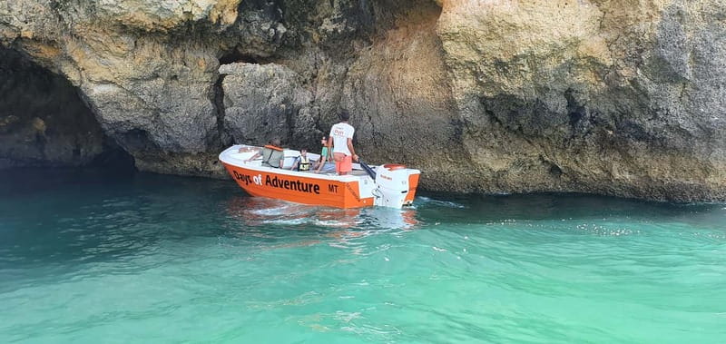 Lagos: Ponta da Piedade Caves Boat Tour - The VIP meeting point in Lagos, and what to do before boarding