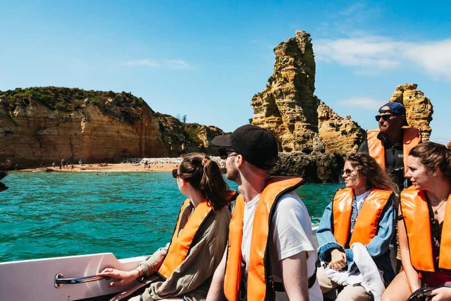 Lagos: Ponta da Piedade Coastline Boat Cruise - Sagres and the lighthouse story: why the coast got famous