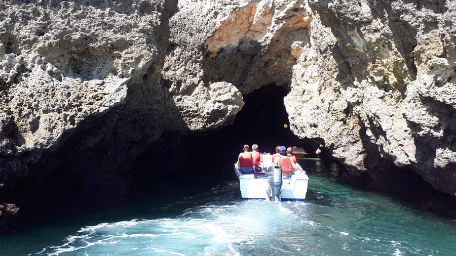Lagos: Ponta da Piedade Grotto 1-Hour Tour with Local Guide - Siamese Twins, Arch of Triumph, and the Corridor: Tight Passages Up Close