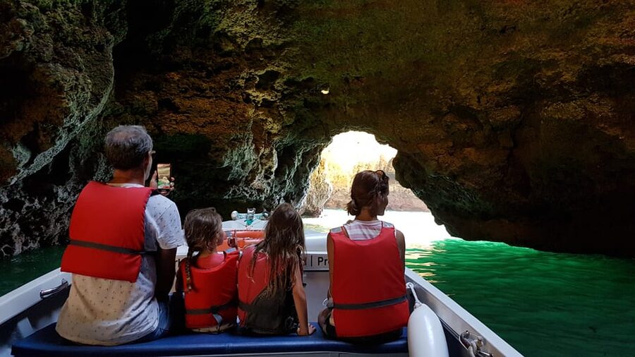 Lagos: Ponta da Piedade Grotto 1-Hour Tour with Local Guide - Ponta da Piedade Beaches, Sea Coves, and Fun Rock Characters