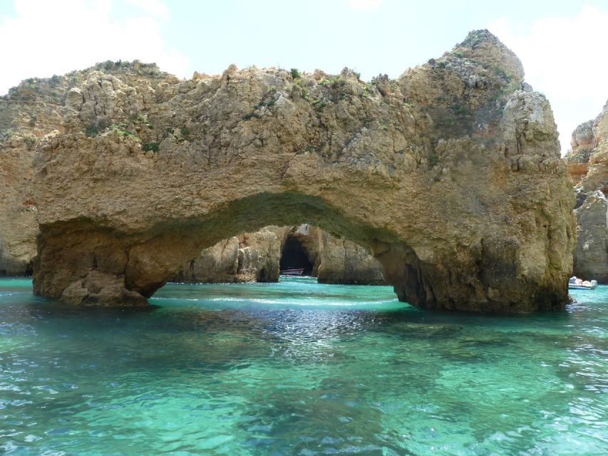 Lagos: Ponta Piedade Sail & Caves Cruise w/Portuguese Tapas - Crew and Guide Energy: The Difference Between Seeing Caves and Enjoying Them