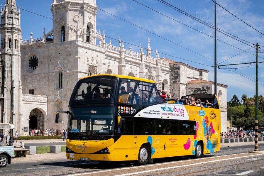 Lisbon: 1-or 2-Day Hop-On Hop-Off Bus Tour - Timing, frequency, and the photo-speed reality