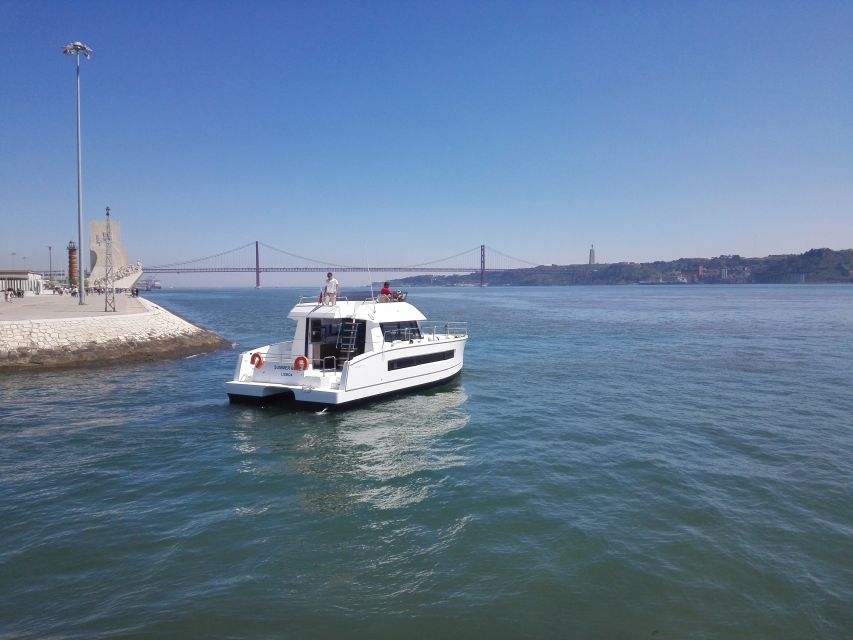 Lisbon: 1 or 2-Hour Cruise along the Tagus River - Getting on Board at Belém Tower and the Doca do Bom Sucesso