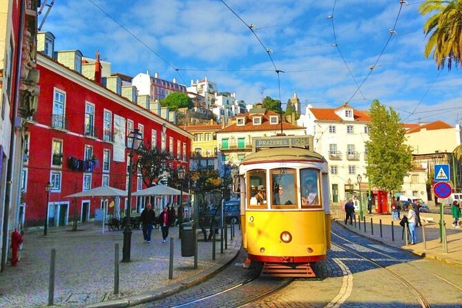 Lisbon 24 Hours Pass with Tram 28 Riding Ticket - Santa Justa lift: one ticket, big city payoff
