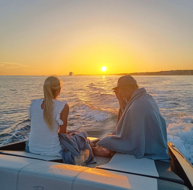 Lisbon: 2H Sunset Boat Cruise Tour with Drinks - Should you book this Lisbon sunset boat cruise?