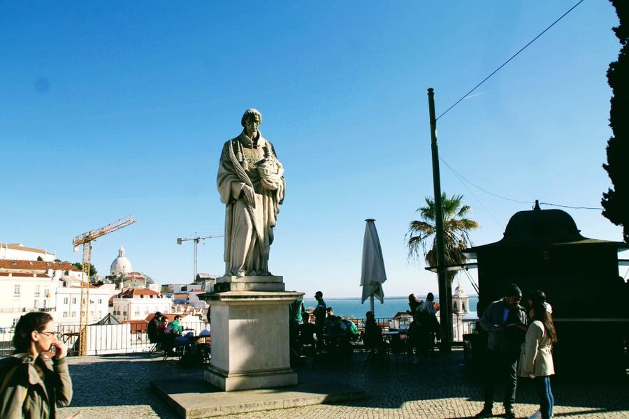 Lisbon: 3-Hour Sightseeing Tour by Tuk-Tuk - What You Get, Languages, and the Stuff That Costs Extra