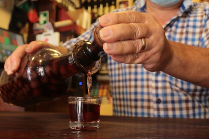 Lisbon 4 Foodies Tour - From Street Food to Awarded Chefs’ Portuguese Delicacies - What You Actually Eat, and the Wine Pairing That Helps Later