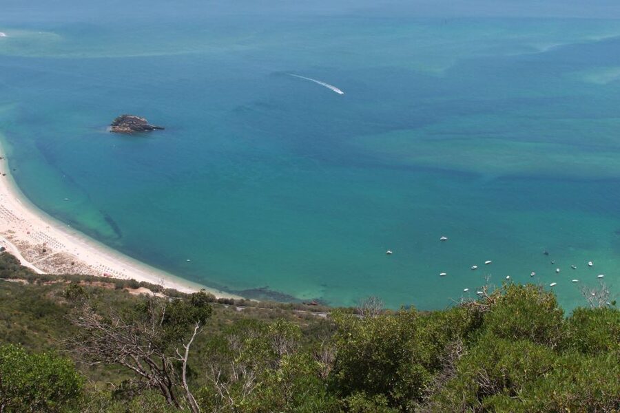 Lisbon: Arrábida and Sesimbra Day Trip with Wine - Sesimbra, where lunch is on you and the coastline sets the mood