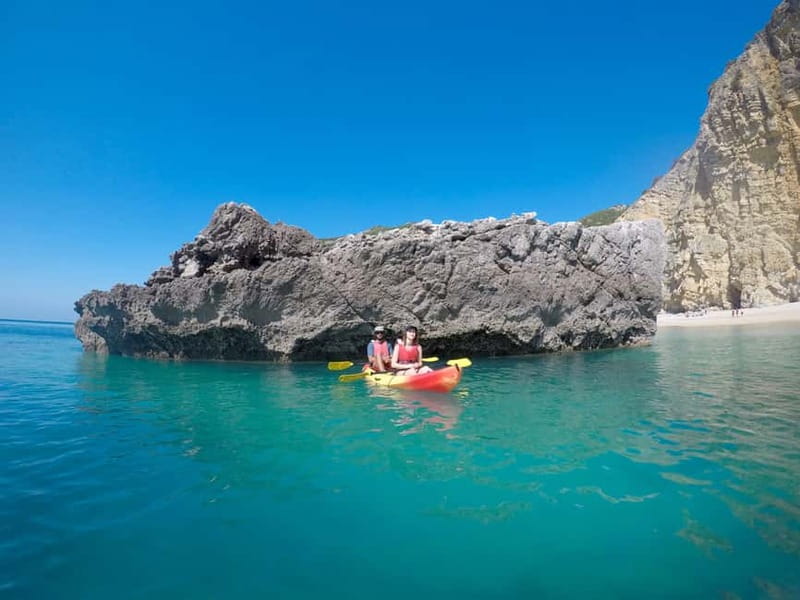 Lisbon: Arrabida Park Kayak Tour with Beach Picnic - The Sesimbra wrap-up and ride back to Lisbon