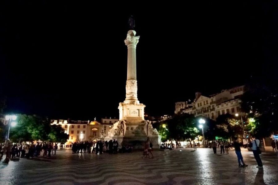 Lisbon: Authentic Fado Show, Dinner and Night Tour - Price and value: is $173 for 4 hours fair?