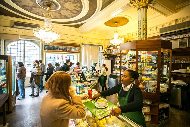 Lisbon Awakens: A Culinary Crossroads, Reborn. - The guide makes the difference: storytelling that connects food to Portugal