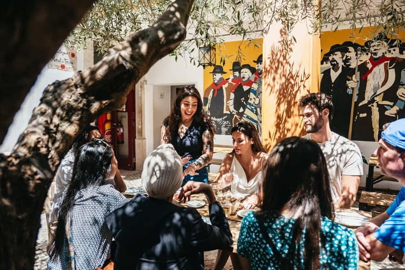 Lisbon: Baixa District Food Tour with Dinner and Drinks - Praça da Figueira Start, Find the Tipsy Tour Sign Fast