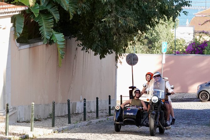 Lisbon: Belem Motorcycle Side-car Tour - Pink Street and a modern food market stop