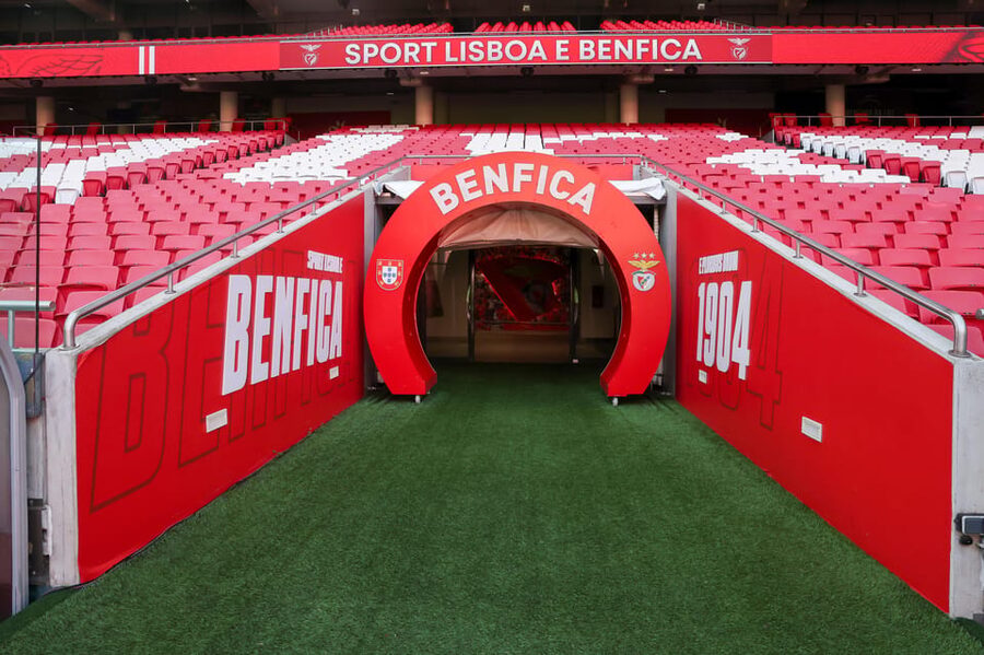 Lisbon: Benfica Luz Stadium Tour with Souvenir Scarf - Luz Stadium: A Modern Home for Portuguese Football