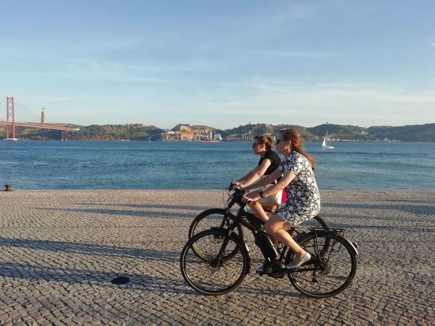 Lisbon: Bike Tour From City Center to Belem - Jerónimos Monastery: More Than a Stop, It’s a Lisbon Snapshot