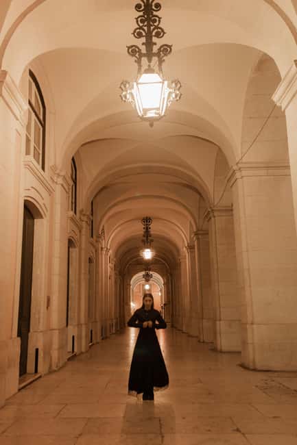 Lisbon by Night: Guided Walking Tour - The Unholy Secrets - Lisbon’s turning points: earthquakes and Marquês de Pombal