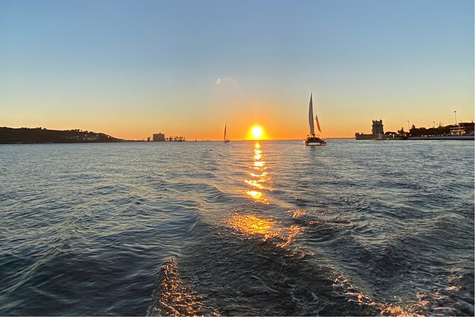 Lisbon: Catamaran Luxury Sunset and Wine Tour - Weather, wind, and why you should pack one smart layer