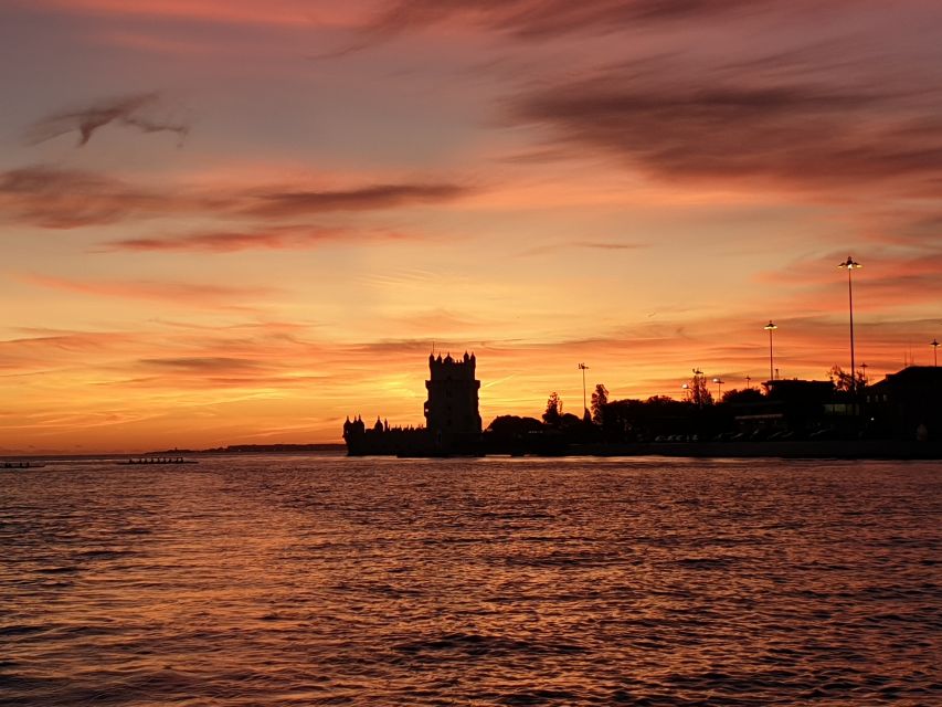 Lisbon: Champagne Sailing Tours - Who should book this champagne sailing tour
